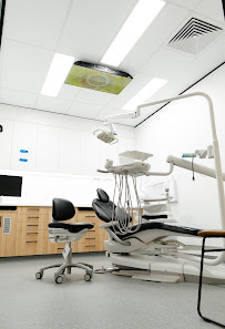 Ultra Smiles Dental