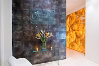 Dr John Michalopoulos Dental