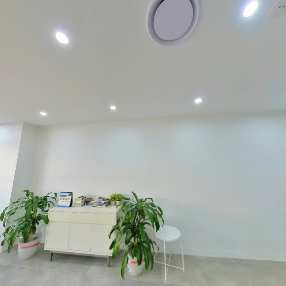 Moses kim dental clinic