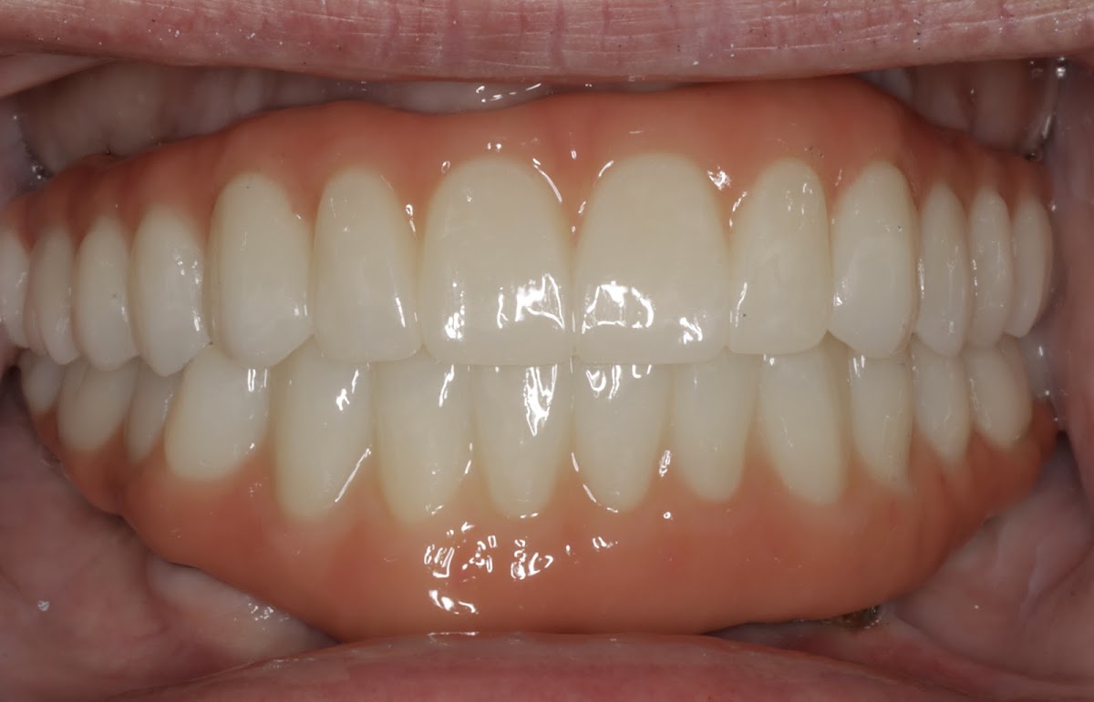 SYMPLANTS Dental Clinic