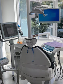 Aglow Dental Group