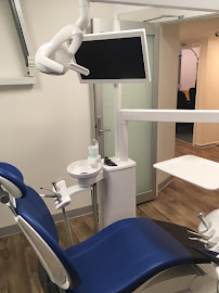 Zen smiles ( formerly Holistic Dental ) in Melbourne, Australia