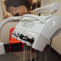 QV Dental